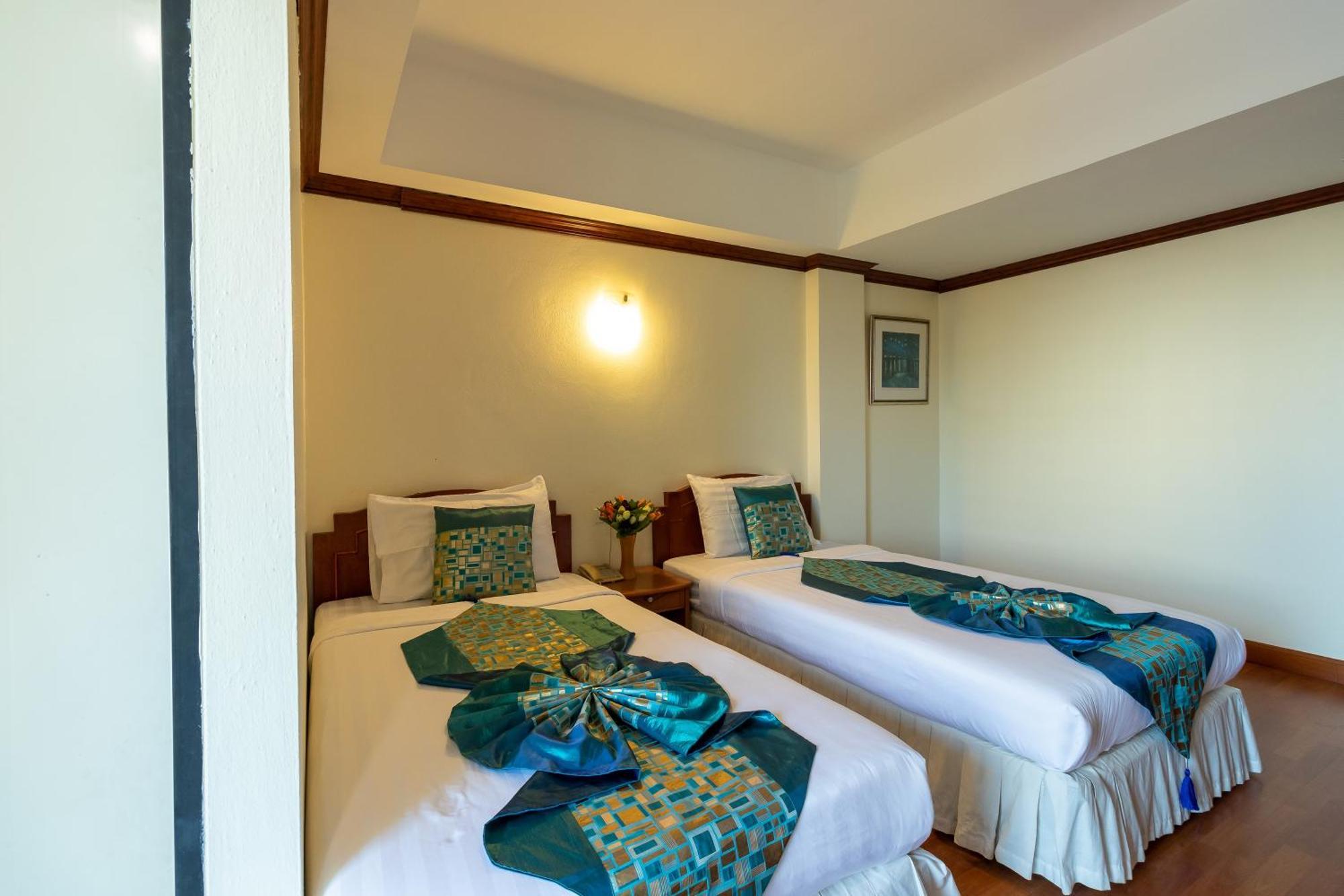 Chomsin Hua Hin ชมสินธุ์ หัวหิน Hotel Exterior foto